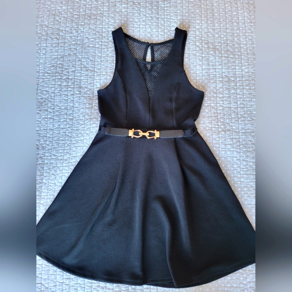Size S Monteau Fit and Flare Dress. Excellent Condition.
